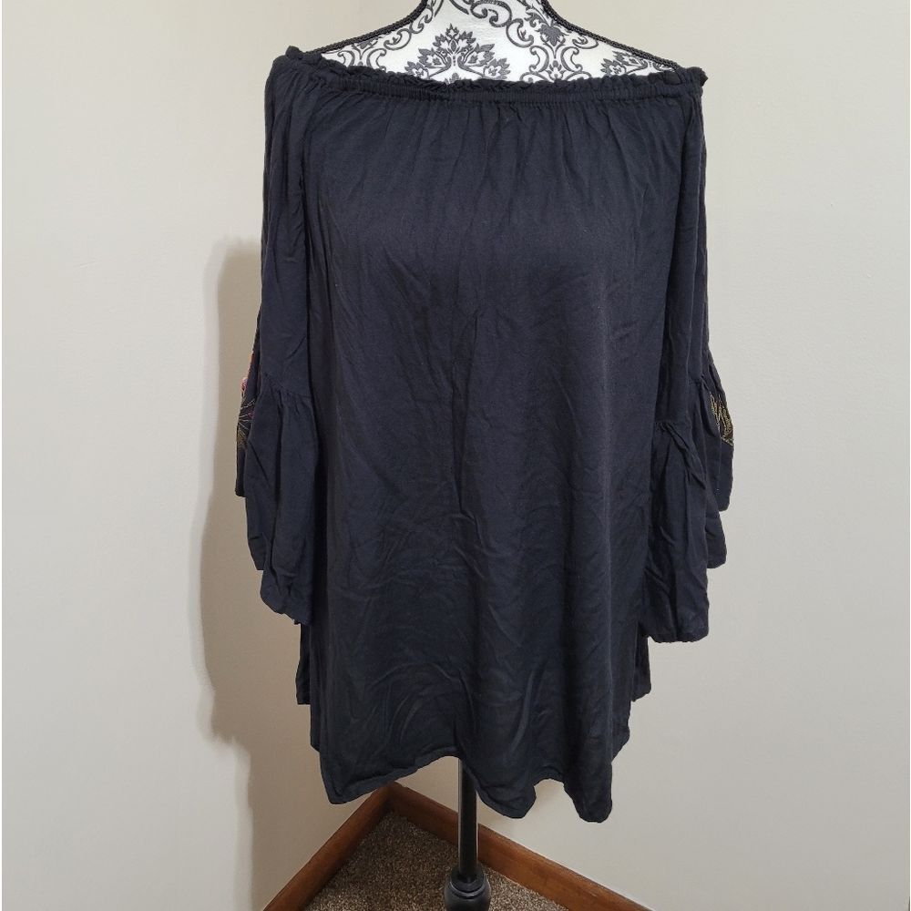 Feathers Black Garment With Embroiderd Sleeves Size Small